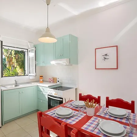 Apartament House *
